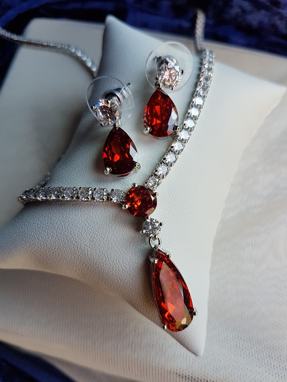 Swarovski Elements Platinum Plated Ruby Red Teardrop Earrings NEW - Picture 9 of 13